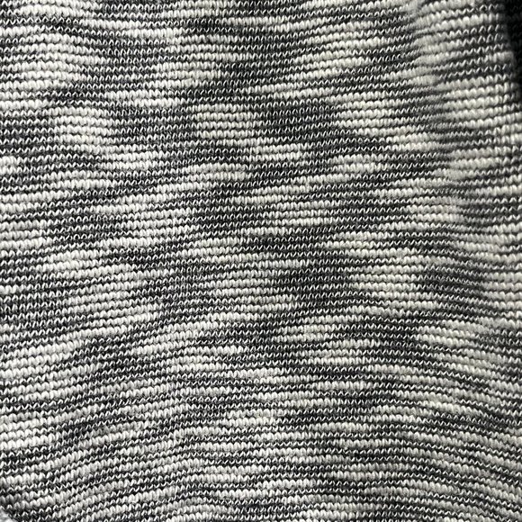 Tigerlily Australia Brand Open Knit Gray Cardigan Paisley Accents Medium Pockets - Picture 3 of 16